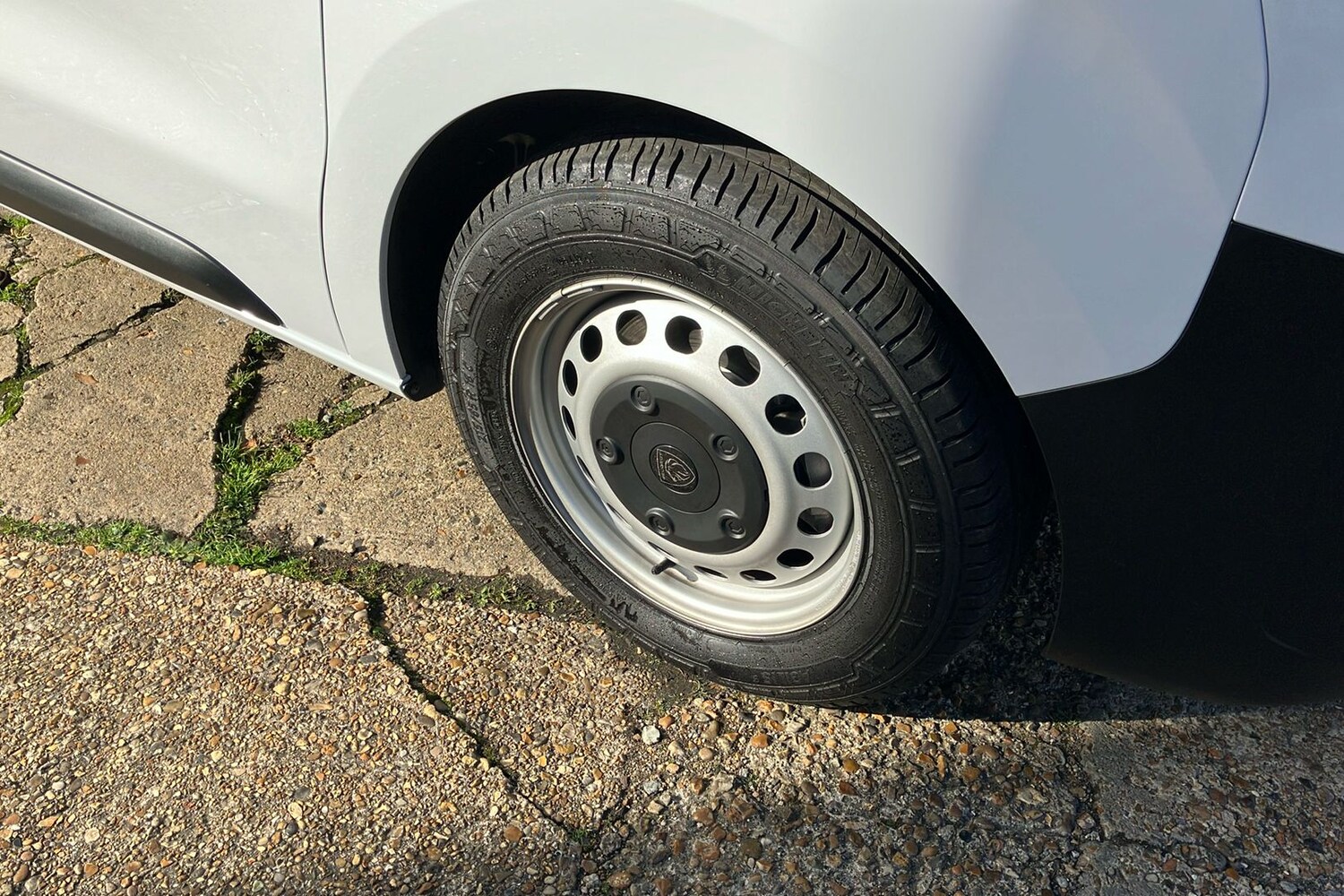 Used Peugeot e-Expert 2025 for sale - 76364284: Photo 9