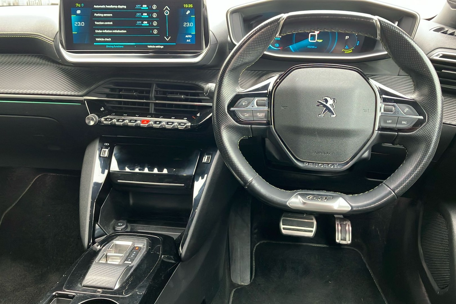 Used Peugeot E-2008 2022 for sale - 77681638: Photo 11