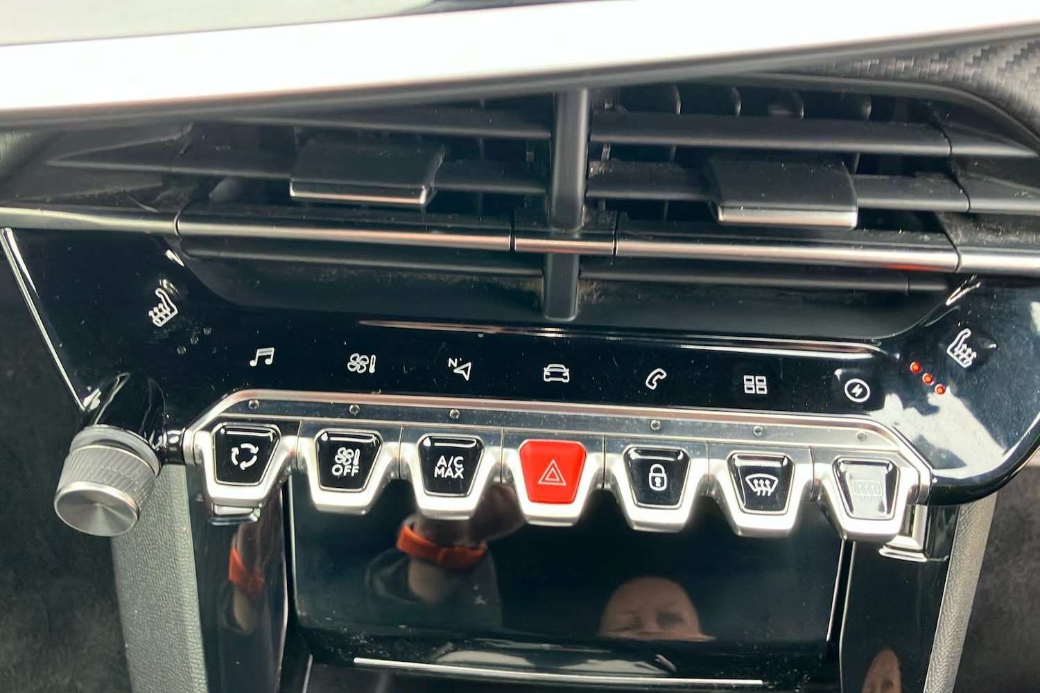 Used Peugeot E-2008 2022 for sale - 77681638: Photo 15