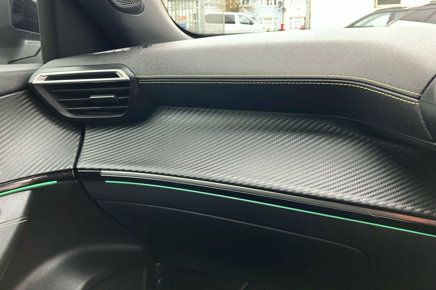 Used Peugeot E-2008 2022 for sale - 77681638: Photo 18