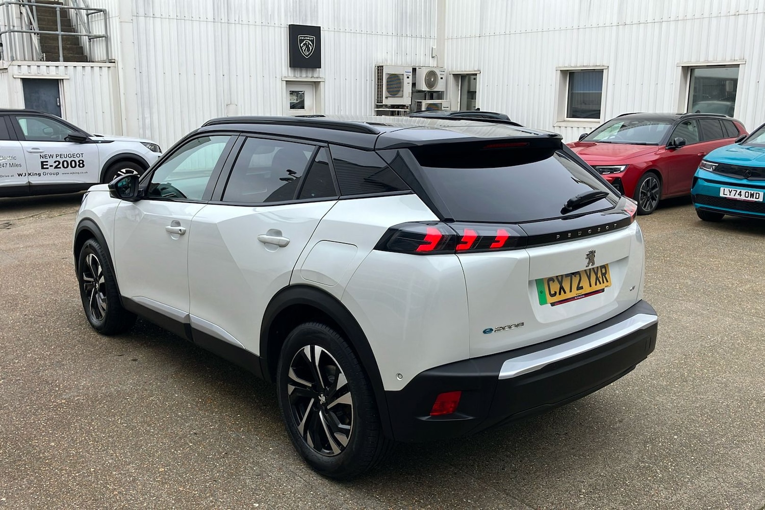 Used Peugeot E-2008 2022 for sale - 77681638: Photo 2