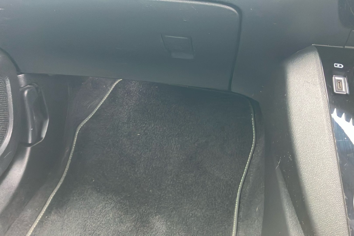 Used Peugeot E-2008 2022 for sale - 77681638: Photo 22