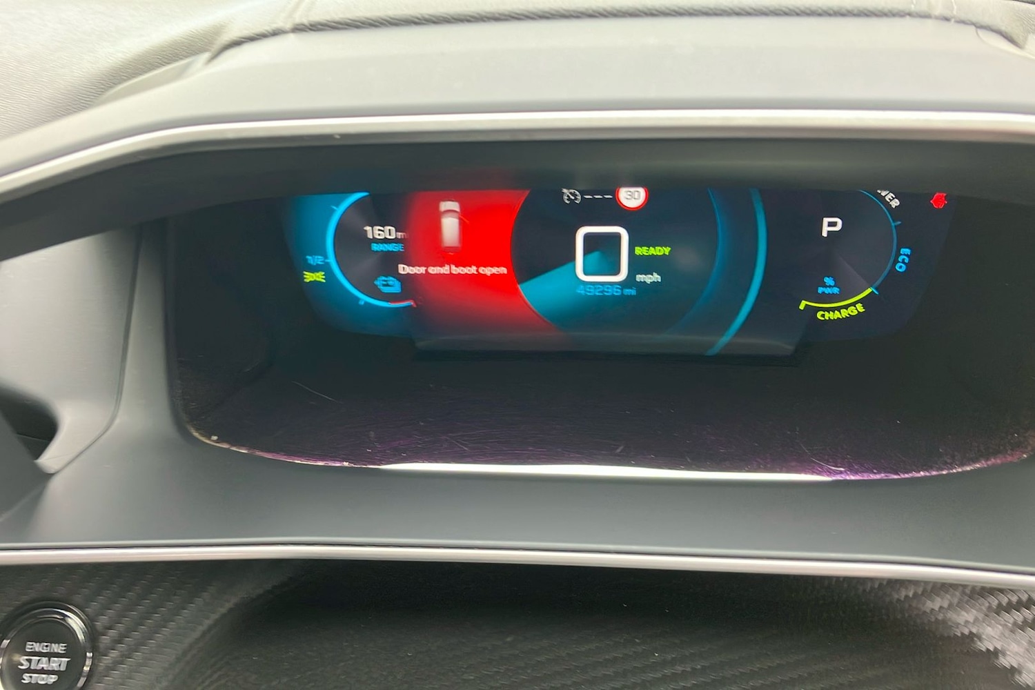 Used Peugeot E-2008 2022 for sale - 77681638: Photo 24