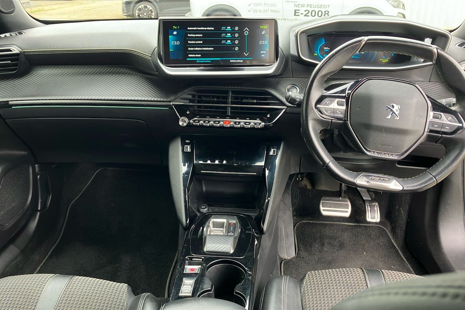 Used Peugeot E-2008 2022 for sale - 77681638: Photo 32