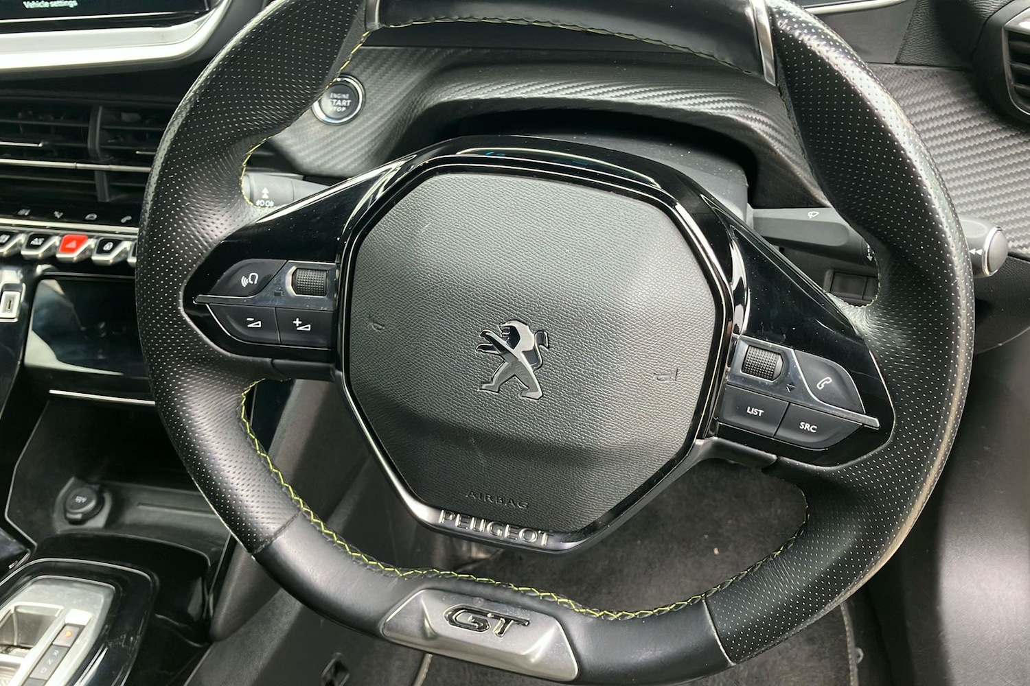 Used Peugeot E-2008 2022 for sale - 77681638: Photo 37