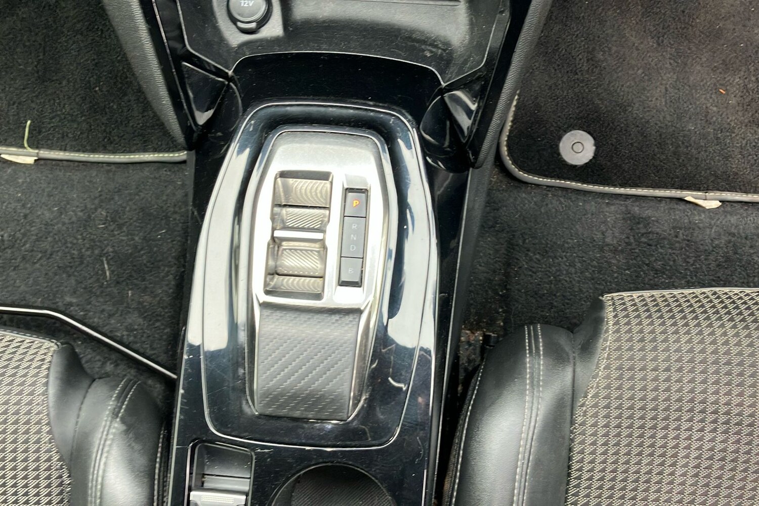 Used Peugeot E-2008 2022 for sale - 77681638: Photo 38