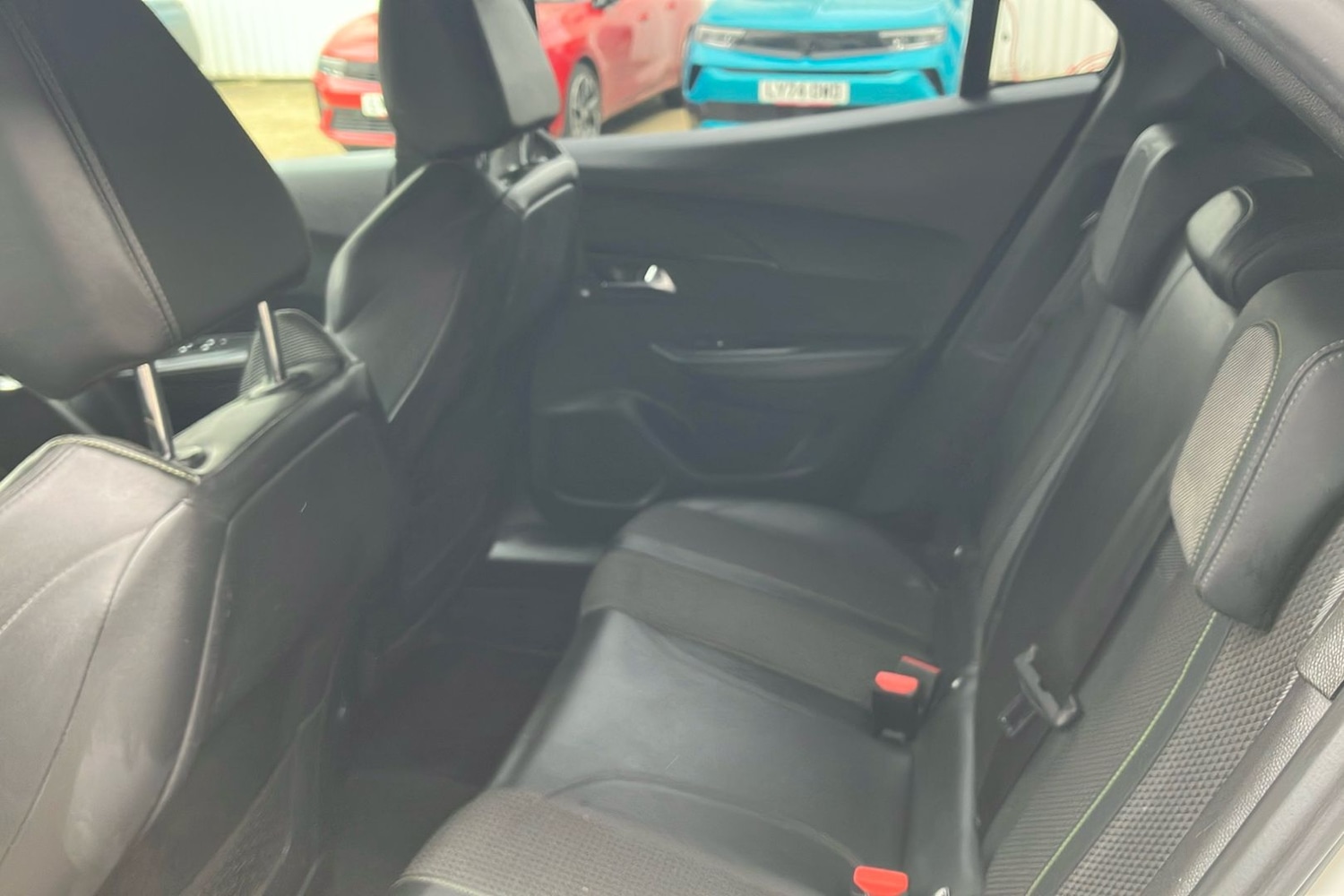 Used Peugeot E-2008 2022 for sale - 77681638: Photo 5