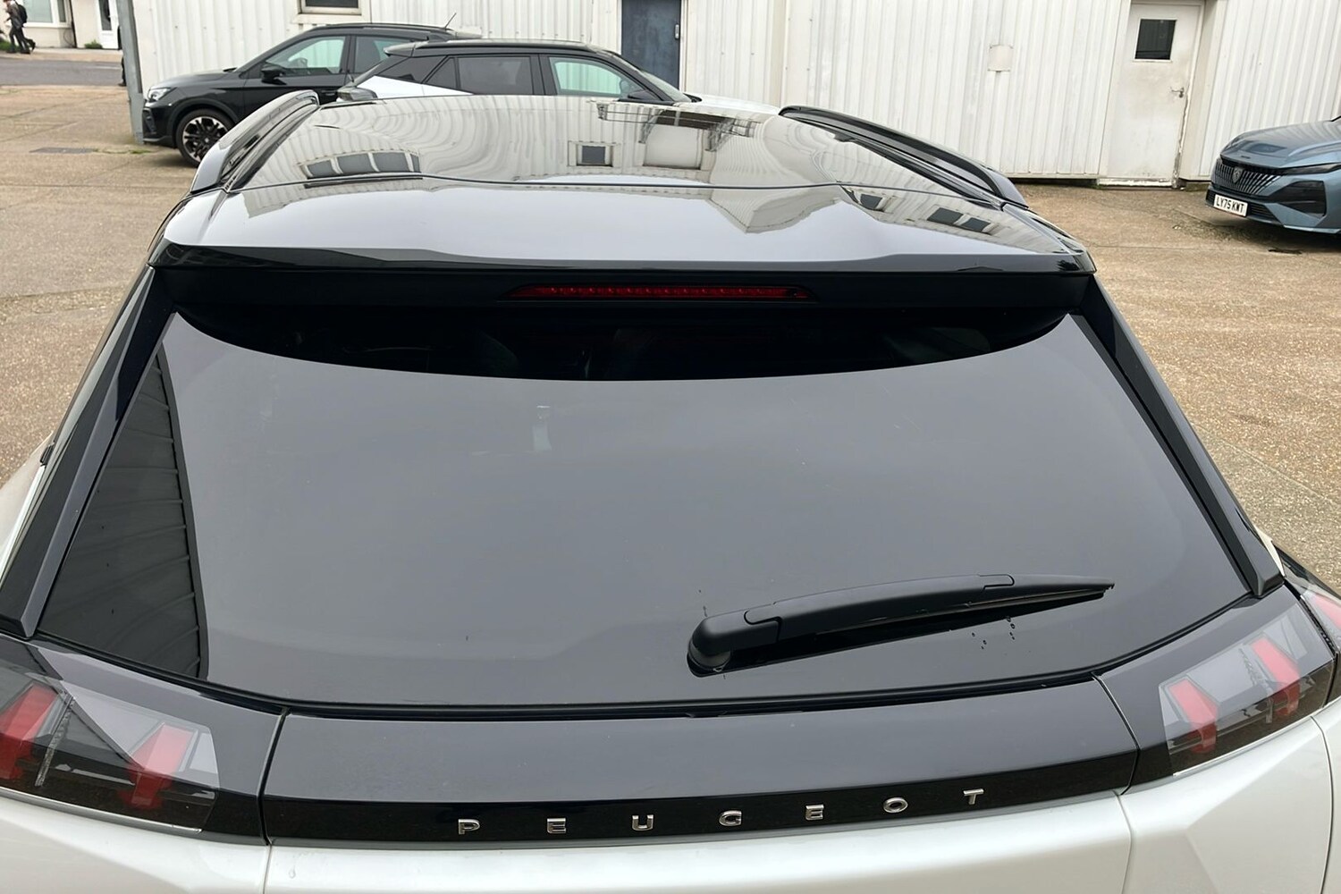 Used Peugeot E-2008 2022 for sale - 77681638: Photo 52