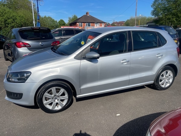 Used Volkswagen Polo 2010 for sale - 74517659: Photo 1