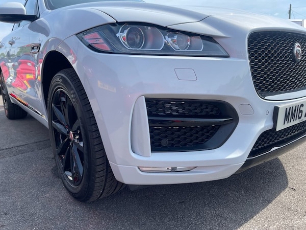 Used Jaguar F-Pace 2016 for sale - 74675810: Photo 13