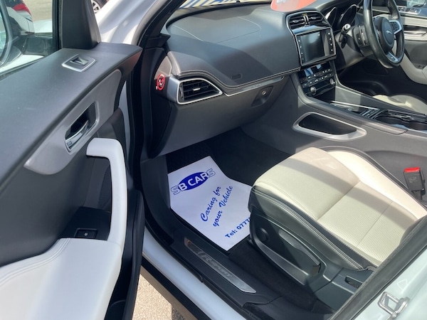 Used Jaguar F-Pace 2016 for sale - 74675810: Photo 19