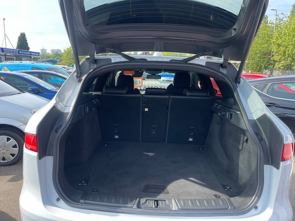 Used Jaguar F-Pace 2016 for sale - 74675810: Photo 6