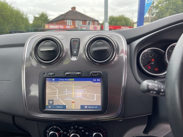 Used Dacia Sandero Stepway 2017 for sale - 75320369: Photo 25