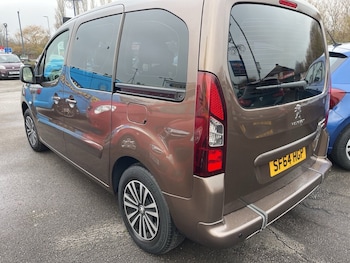 Used Peugeot Partner Tepee 2014 for sale - 77026901: Photo