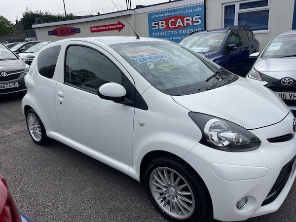 Used Toyota AYGO 2012 for sale - 74483500: Photo 16