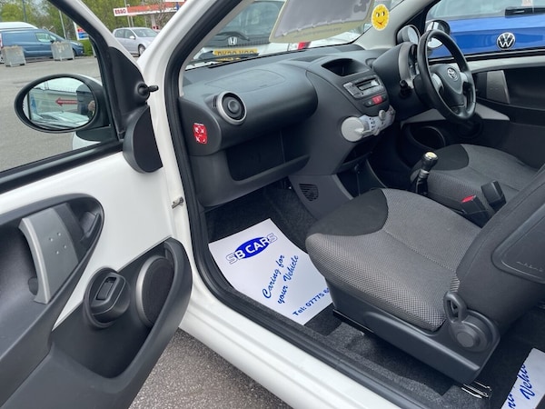 Used Toyota AYGO 2012 for sale - 74483500: Photo 22