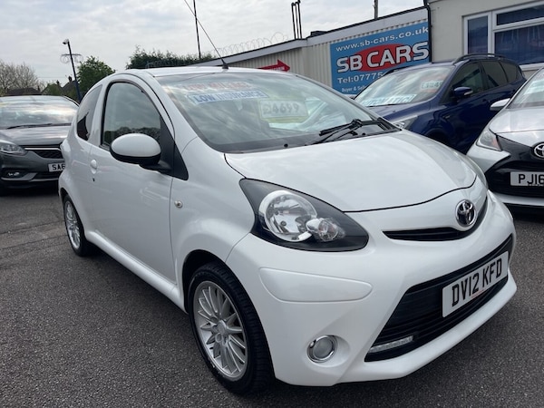 Used Toyota AYGO 2012 for sale - 74483500: Photo 2