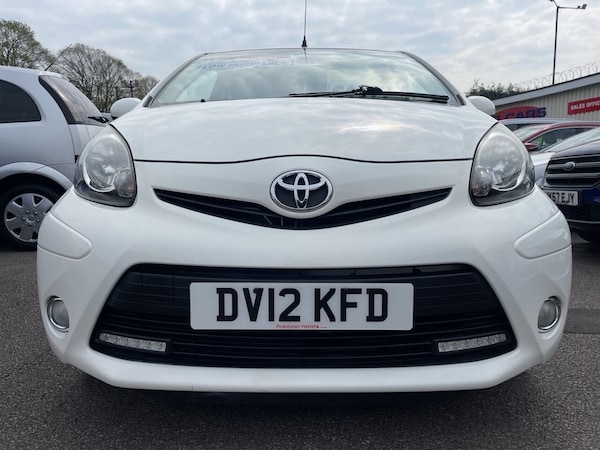 Used Toyota AYGO 2012 for sale - 74483500: Photo 5