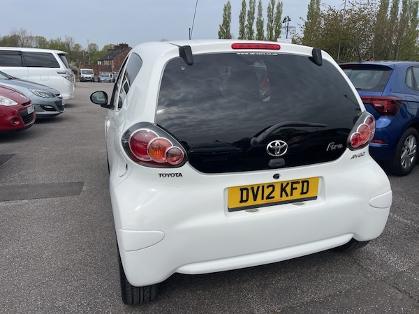 Used Toyota AYGO 2012 for sale - 74483500: Photo 9