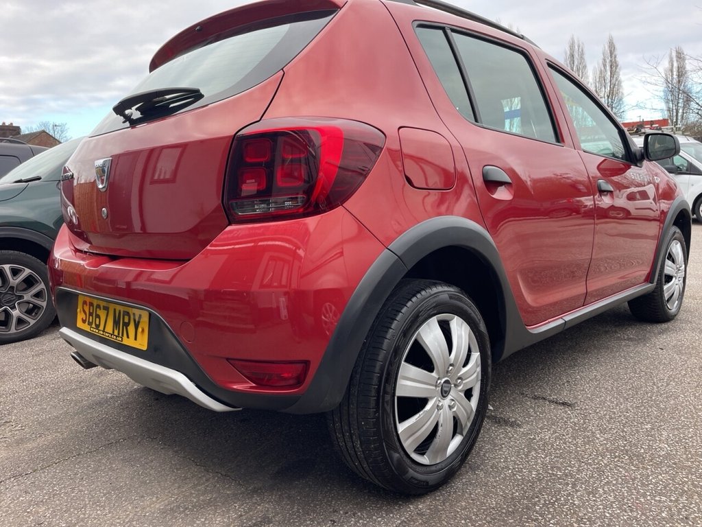 Used Dacia Sandero Stepway 2017 for sale - 77733930: Photo 11