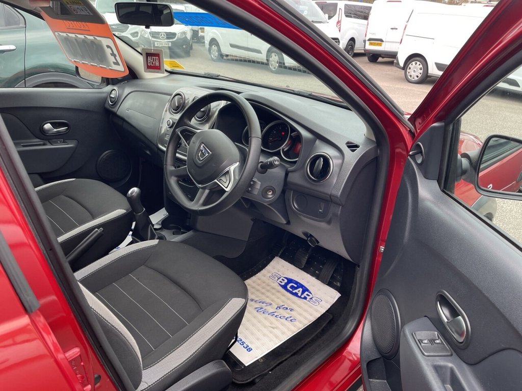 Used Dacia Sandero Stepway 2017 for sale - 77733930: Photo 23