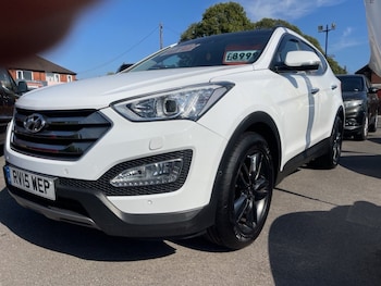 Used Hyundai Santa Fe 2015 for sale - 79506236: Photo