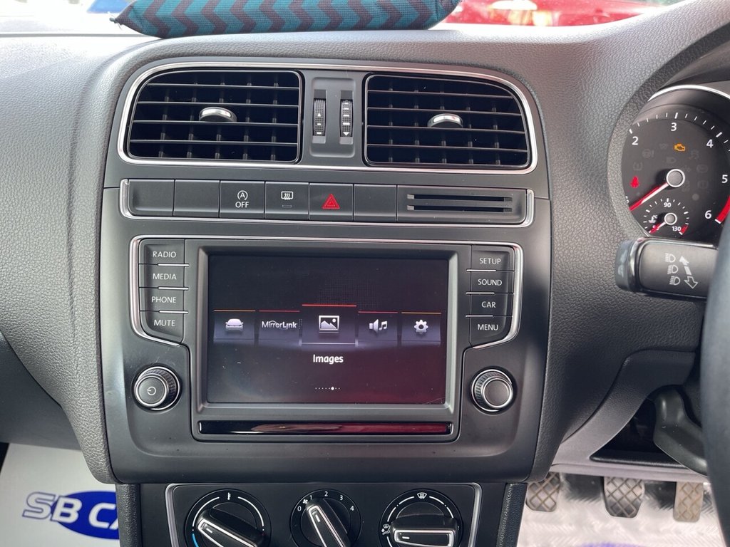 Used Volkswagen Polo 2015 for sale - 78056349: Photo 28