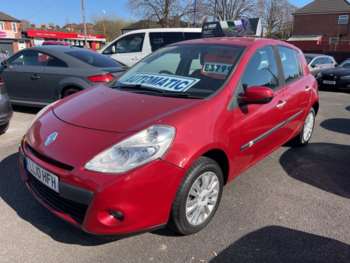 Used Renault Clio 2010 for sale - 74237187: Photo