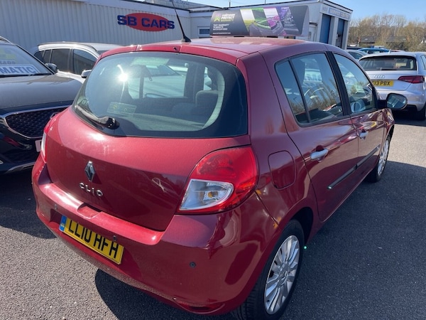 Used Renault Clio 2010 for sale - 74237187: Photo 9