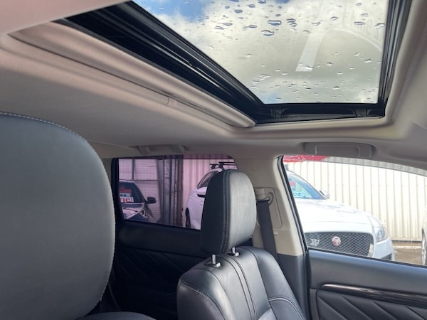 Used Mitsubishi Outlander 2017 for sale - 75181923: Photo 3