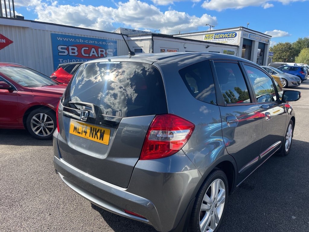 Used Honda Jazz 2014 for sale - 76029661: Photo 12