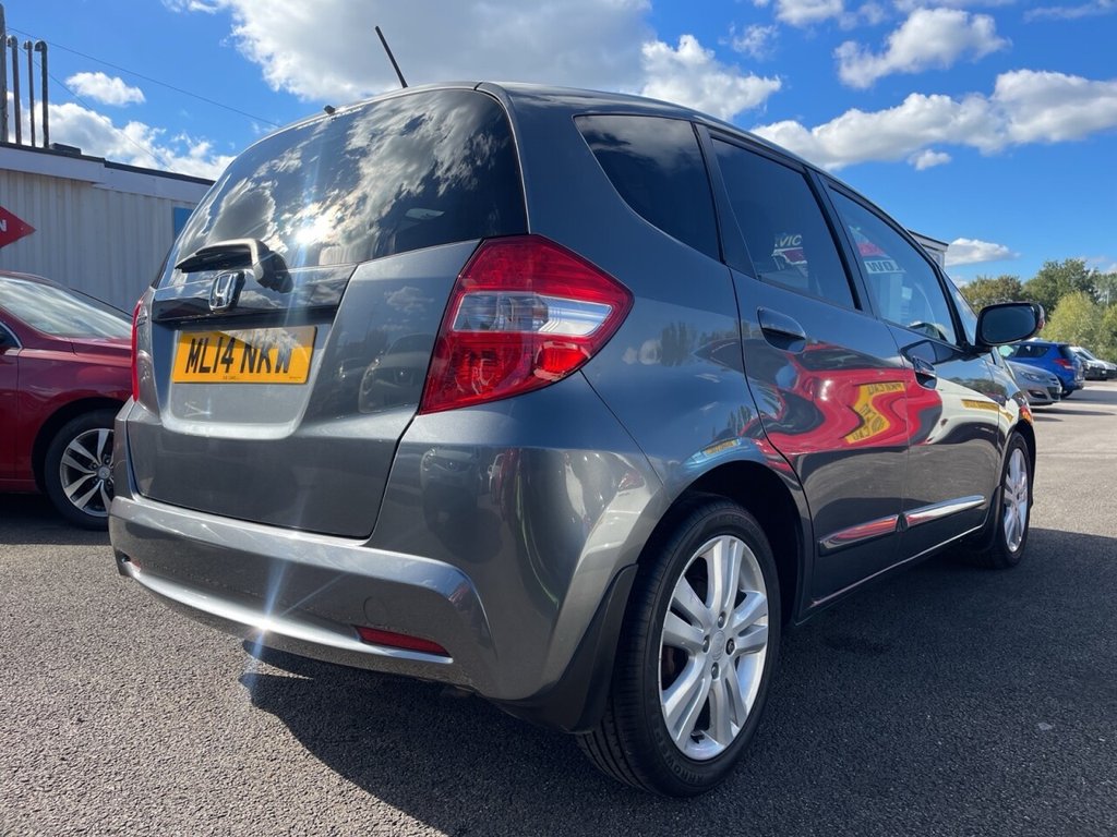 Used Honda Jazz 2014 for sale - 76029661: Photo 13