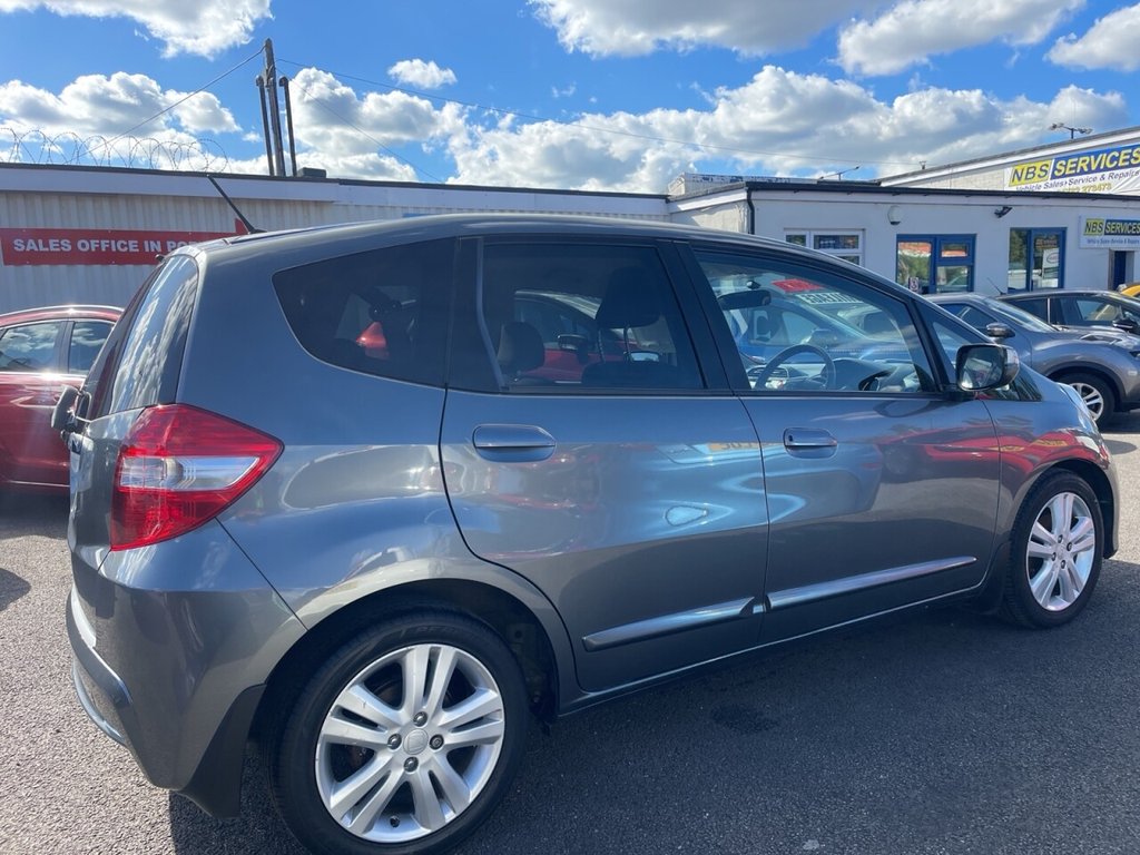 Used Honda Jazz 2014 for sale - 76029661: Photo 14