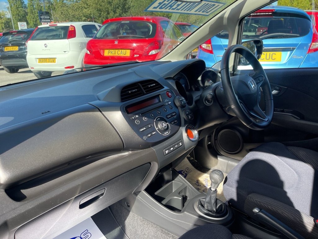 Used Honda Jazz 2014 for sale - 76029661: Photo 23