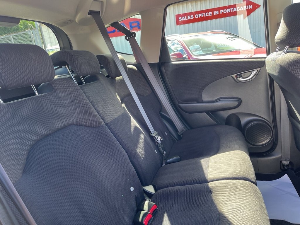 Used Honda Jazz 2014 for sale - 76029661: Photo 26