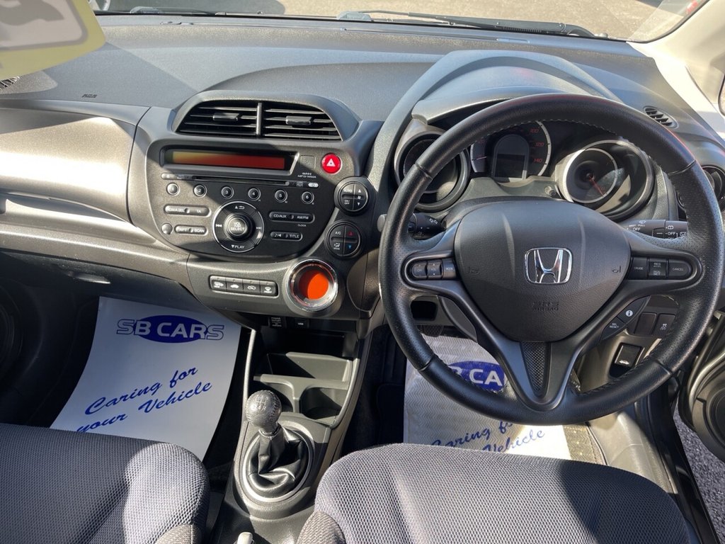 Used Honda Jazz 2014 for sale - 76029661: Photo 28