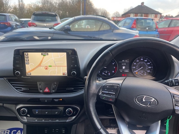 Used Hyundai i30 2017 for sale - 73081441: Photo 17