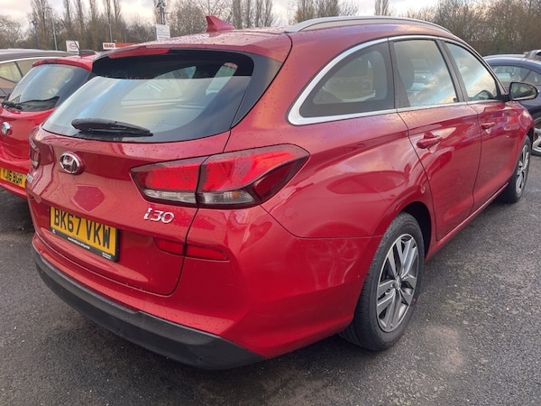 Used Hyundai i30 2017 for sale - 73081441: Photo 8