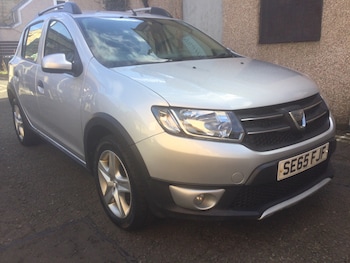 Used Dacia Sandero Stepway 2015 for sale - 77812872: Photo
