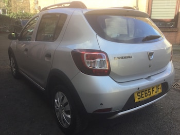 Used Dacia Sandero Stepway 2015 for sale - 77812872: Photo