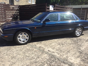 Used Jaguar XJ 2000 for sale - 75639779: Photo