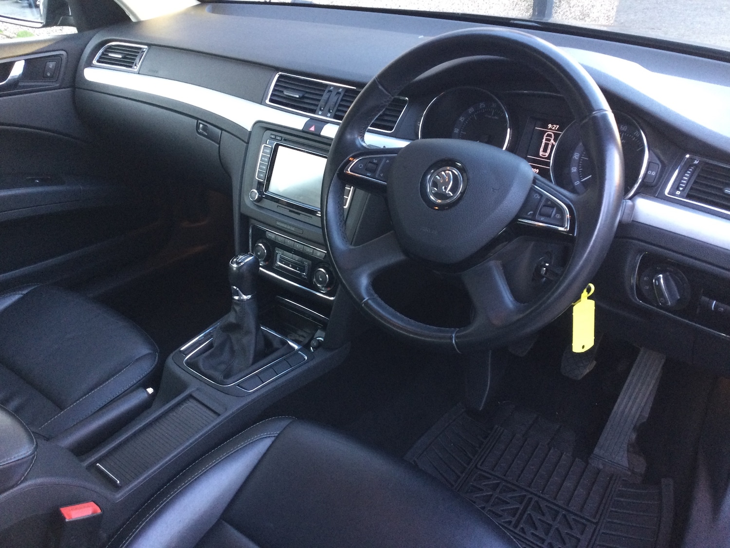 Used Skoda Superb 2015 for sale - 76637310: Photo 10