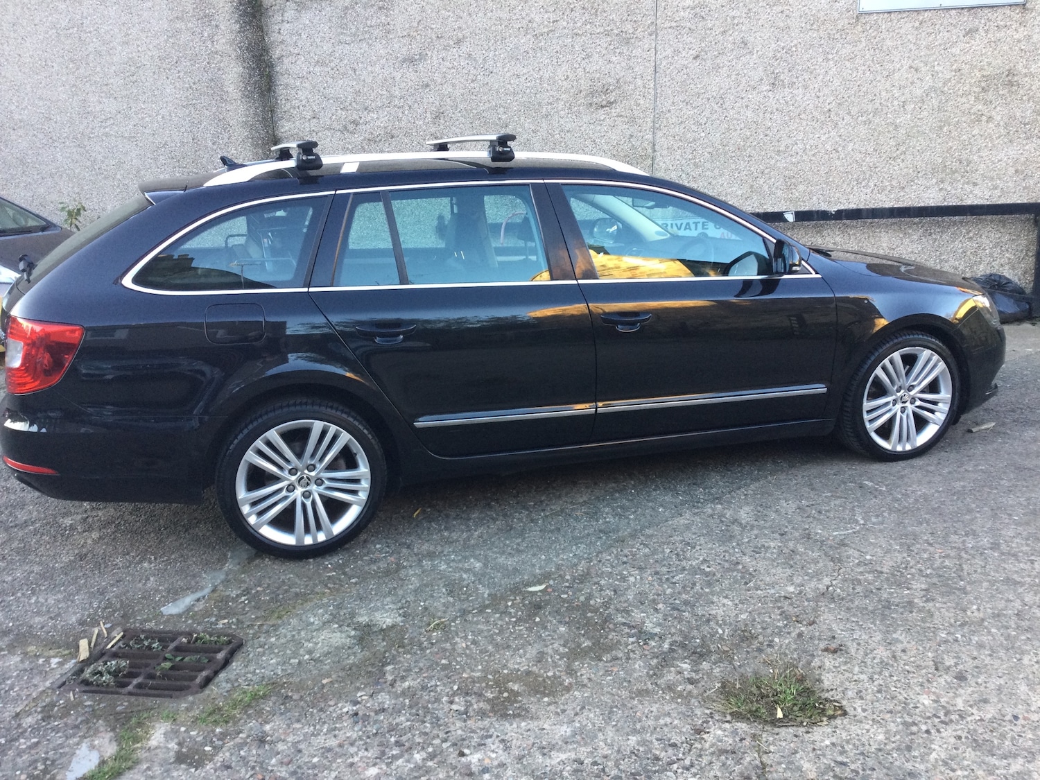 Used Skoda Superb 2015 for sale - 76637310: Photo 5