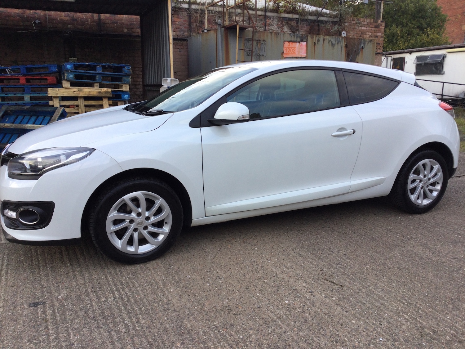 Used Renault Megane 2014 for sale - 76321955: Photo 1