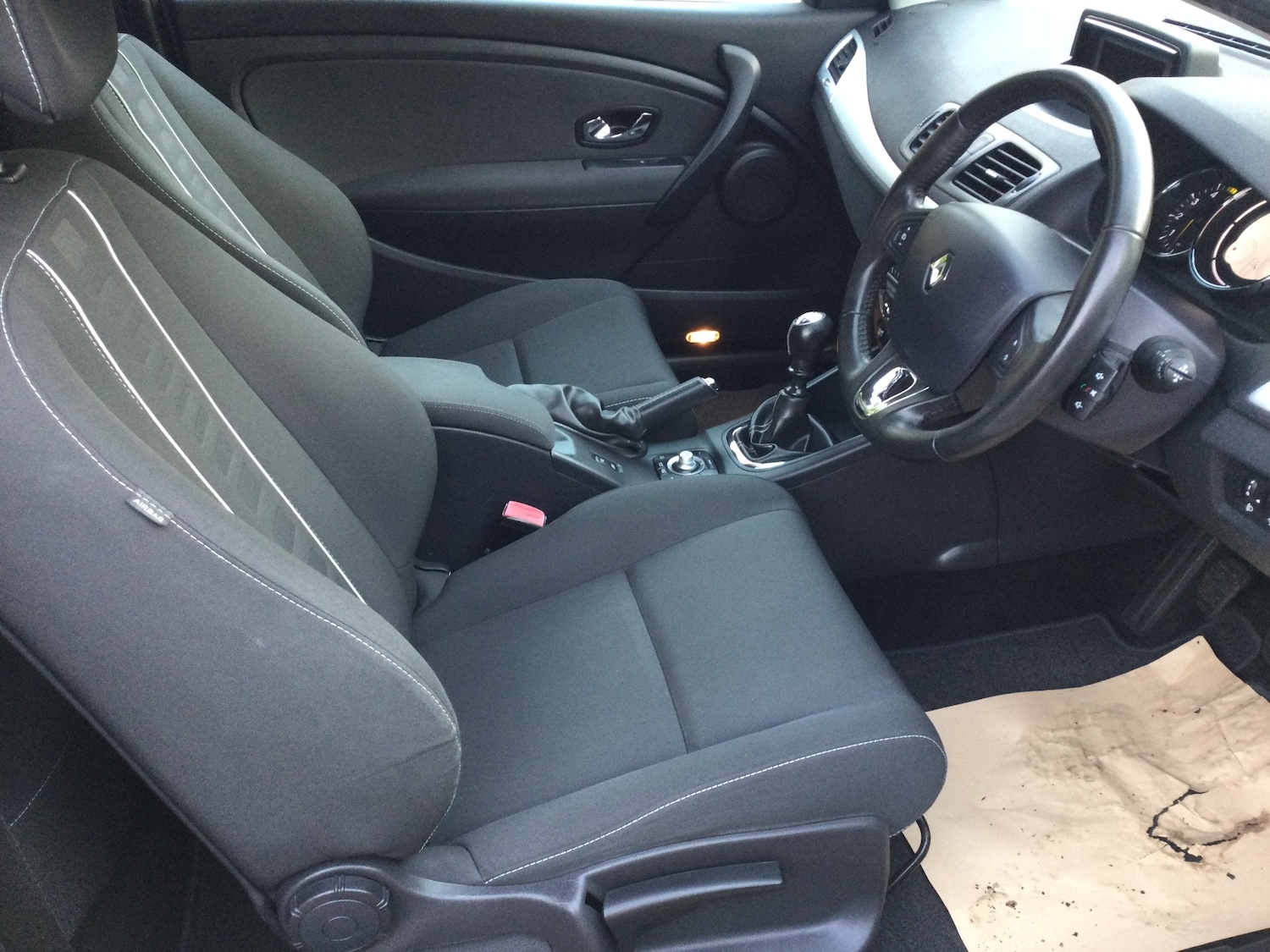 Used Renault Megane 2014 for sale - 76321955: Photo 8