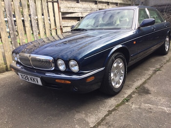 Used Jaguar XJ 2000 for sale - 75381074: Photo