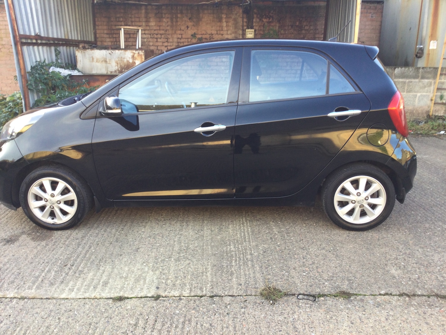 Used Kia Picanto 2014 for sale - 76532519: Photo 6