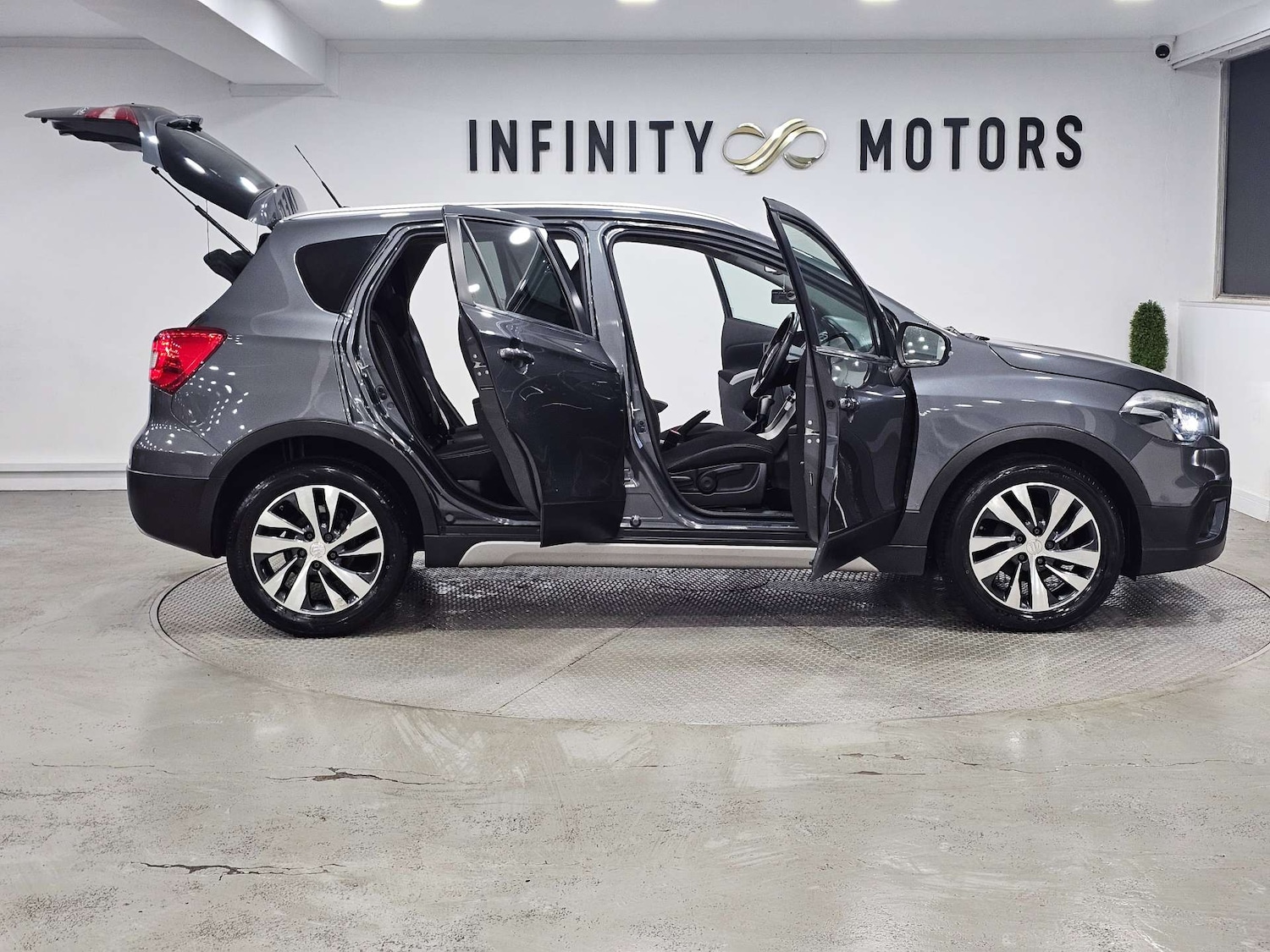 Used Suzuki SX4 S-Cross 2017 for sale - 76972425: Photo 42