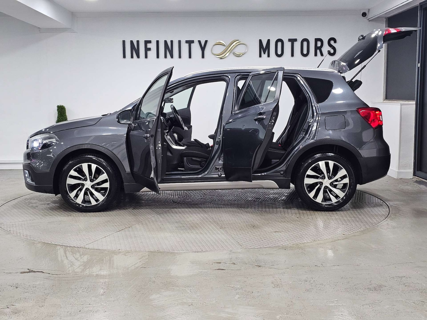 Used Suzuki SX4 S-Cross 2017 for sale - 76972425: Photo 46