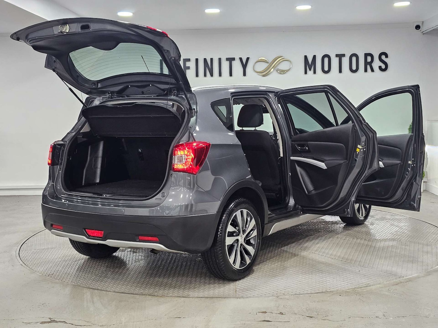 Used Suzuki SX4 S-Cross 2017 for sale - 76972425: Photo 49